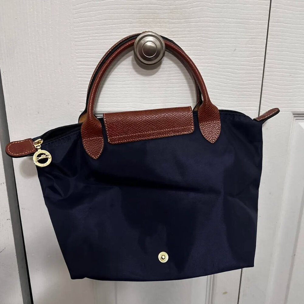 Longchamp - Picture 3 of 6